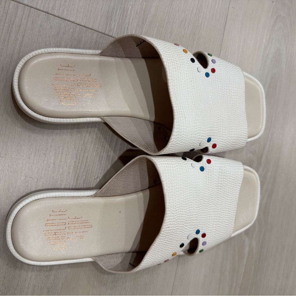 Charlotte Stone Kori Sandals in Buff Tejus